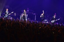 GLAY「uP!!! Presents GLAY Special Live 2014 ～YAVAI！YAVAI！かなりYAVAI！Zepp～」の様子。