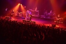 GLAY「uP!!! Presents GLAY Special Live 2014 ～YAVAI！YAVAI！かなりYAVAI！Zepp～」の様子。