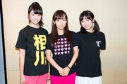 左から相川茉穂、山木梨沙、山岸理子。