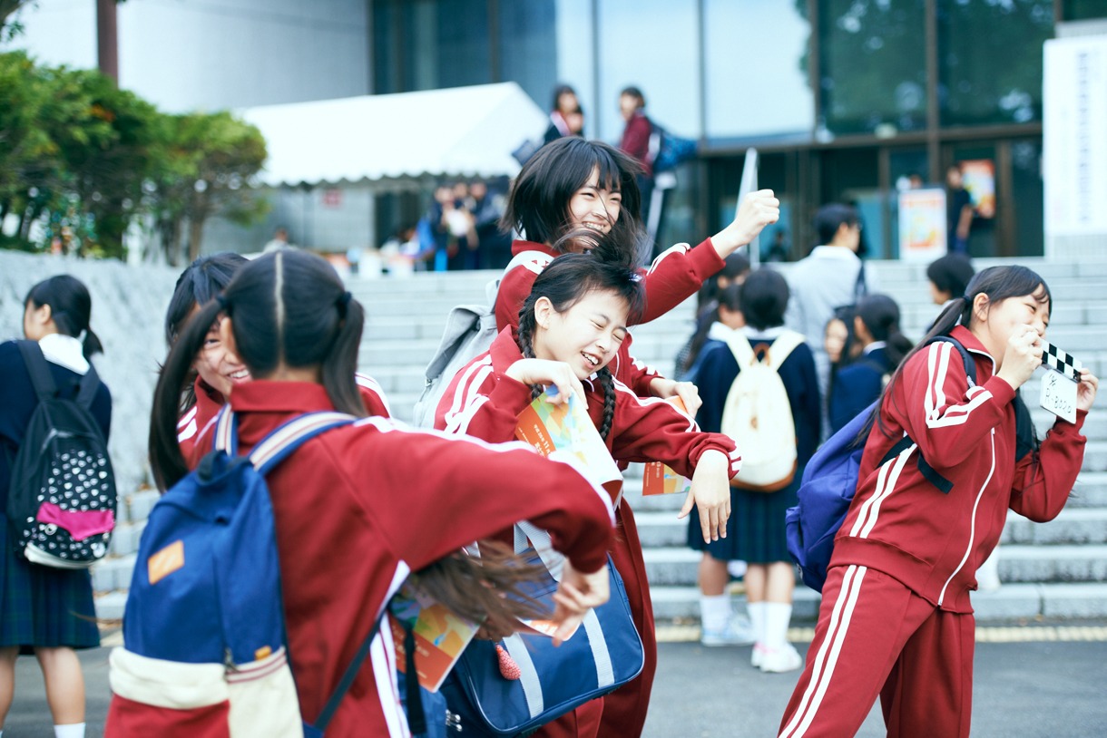 映画「幕が上がる」たこやきレインボーの出演シーン。(c)関西テレビ