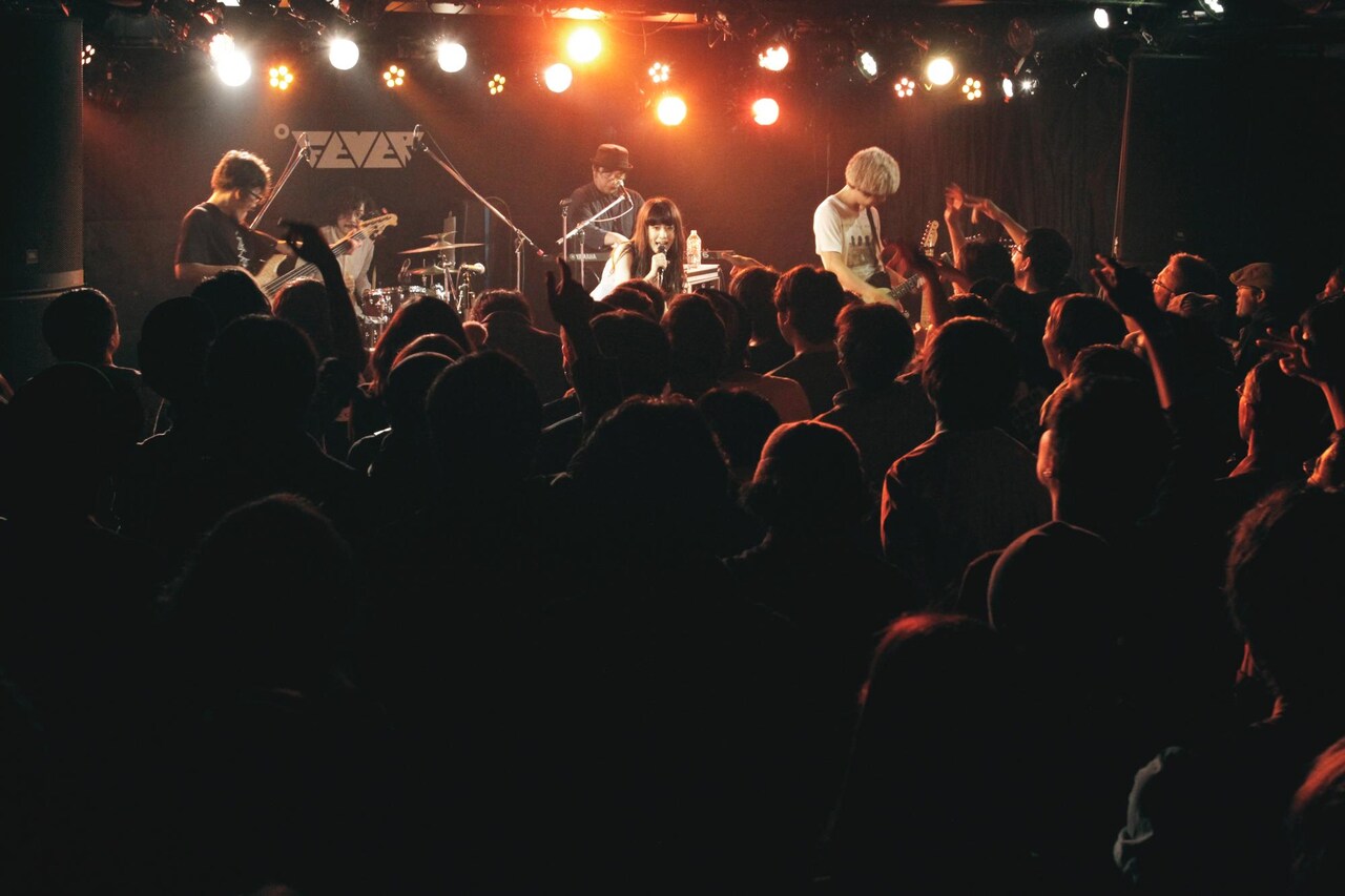 TAMTAM「I DUB YOU TOUR2014 -Strange Tomorrow-」東京・新代田FEVER公演の様子。