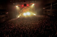 ROTTENGRAFFTY「15th Anniversary TOUR “ROTTENGRAFFTY”ONEMAN SERIES」東京・Zepp Tokyo公演の様子。（Photo by HayachiN）