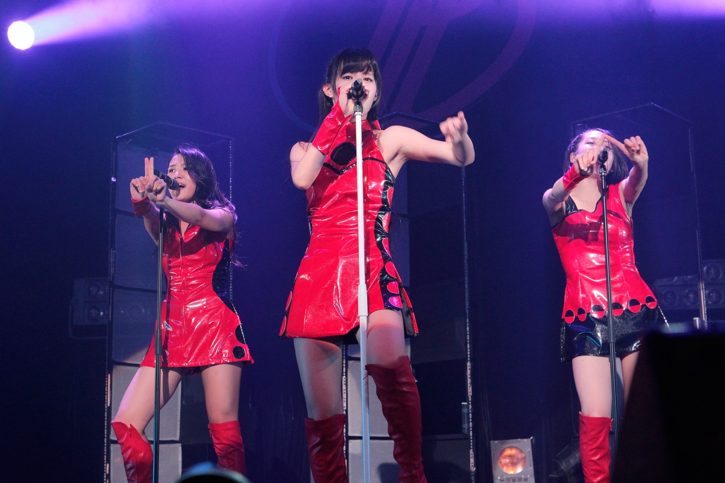 「東京パフォーマンスドール ZEPP TOUR 2014秋 ～DANCE SUMMIT“1×0”ver2.0～」の様子。