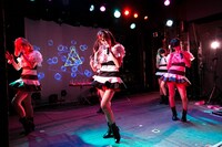 Doll☆Elementsの愛知・HeartLan STUDIO公演の様子。