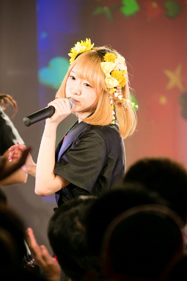 小島瑠那