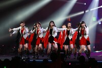 「モーニング娘。'14 コンサートツアー秋 ～GIVE ME MORE LOVE～ 道重さゆみ卒業記念スペシャル」の模様。