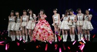 「モーニング娘。'14 コンサートツアー秋 ～GIVE ME MORE LOVE～ 道重さゆみ卒業記念スペシャル」の模様。