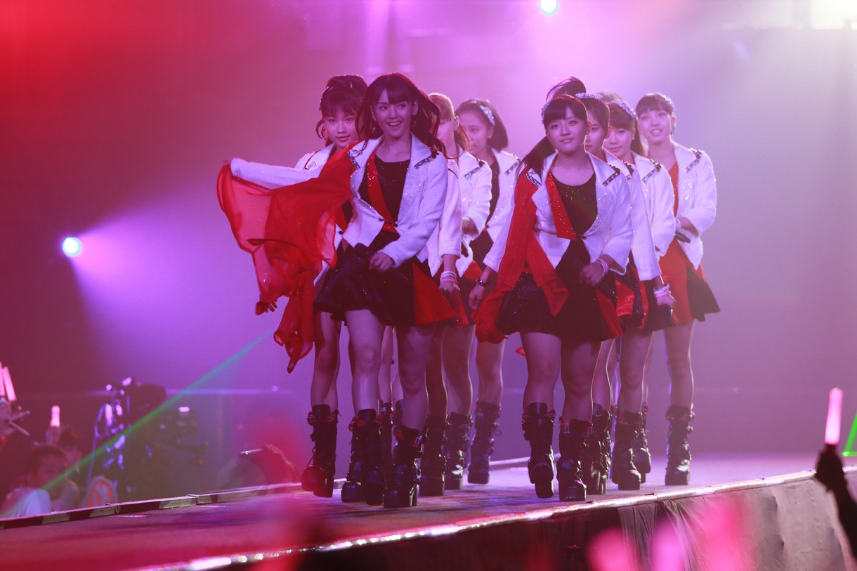「モーニング娘。'14 コンサートツアー秋 ～GIVE ME MORE LOVE～ 道重さゆみ卒業記念スペシャル」の模様。