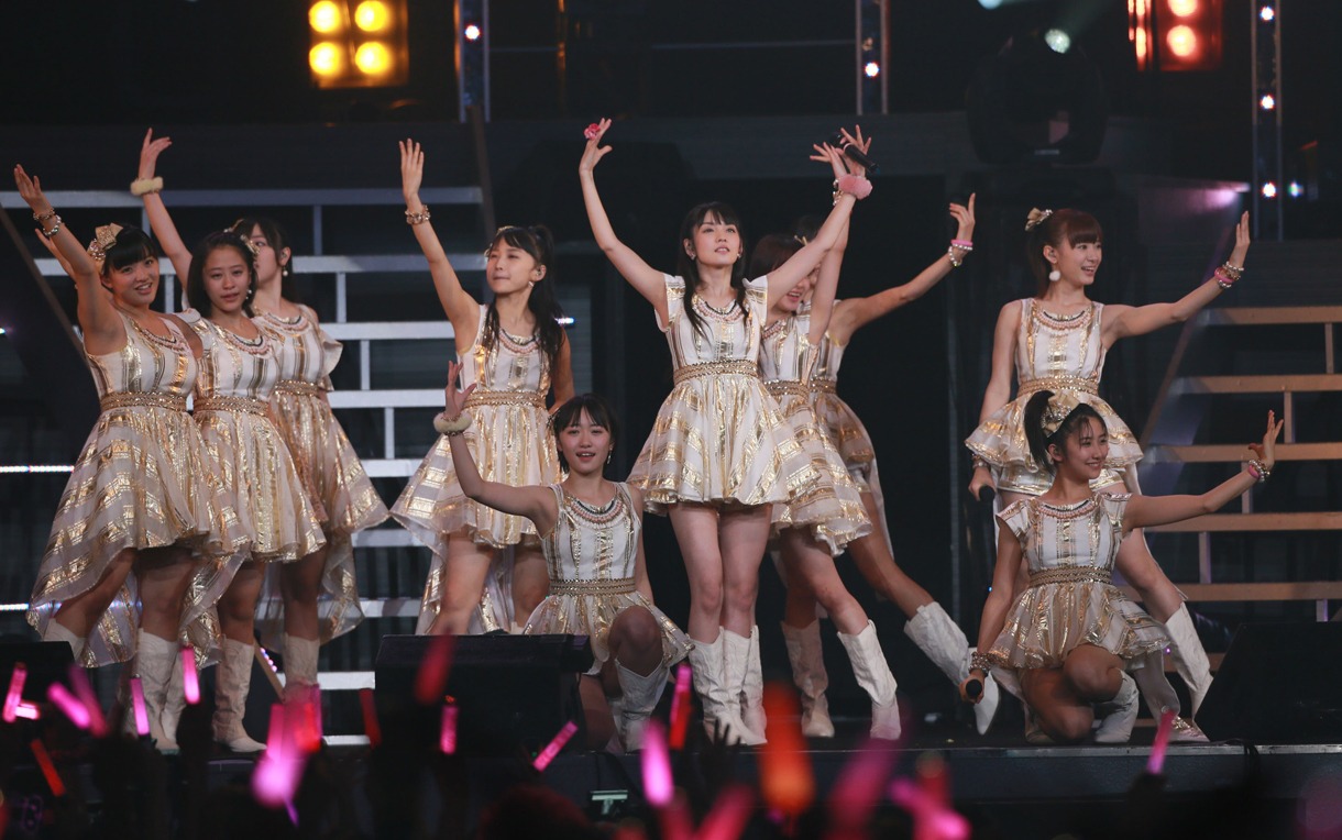 「モーニング娘。'14 コンサートツアー秋 ～GIVE ME MORE LOVE～ 道重さゆみ卒業記念スペシャル」の模様。