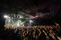 メレンゲ「雨四光」の様子。