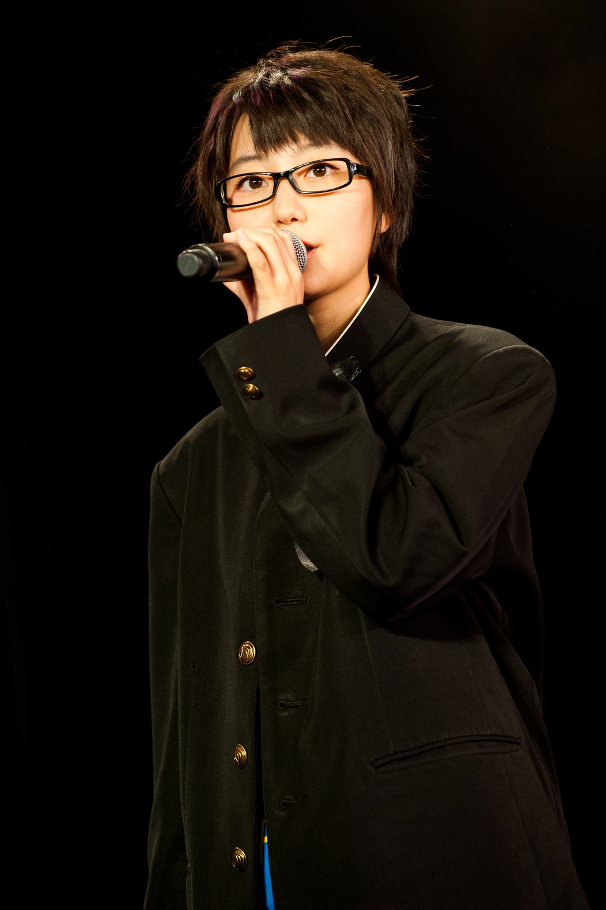 新井愛瞳