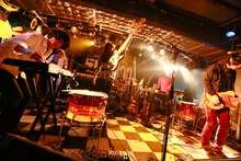 FOLKS（撮影：古溪一道、石井亜希）