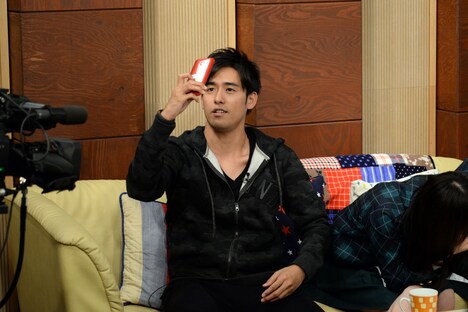 自撮りに挑戦するK。