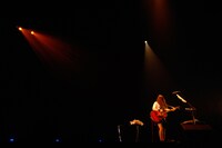 阿部真央「あべまにあ限定イベント2014＠東京・大阪」東京・六本木ブルーシアター公演の様子。