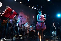 星野みちるとWACK WACK RHYTHM BAND。