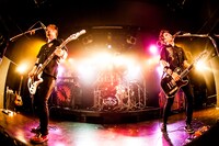 「GEEKS ONEMAN SHOW【ALKALOGIC MARKET】」東京・原宿アストロホール公演の様子。