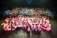 「@JAM the Field vol.6」出演者による記念撮影の様子。