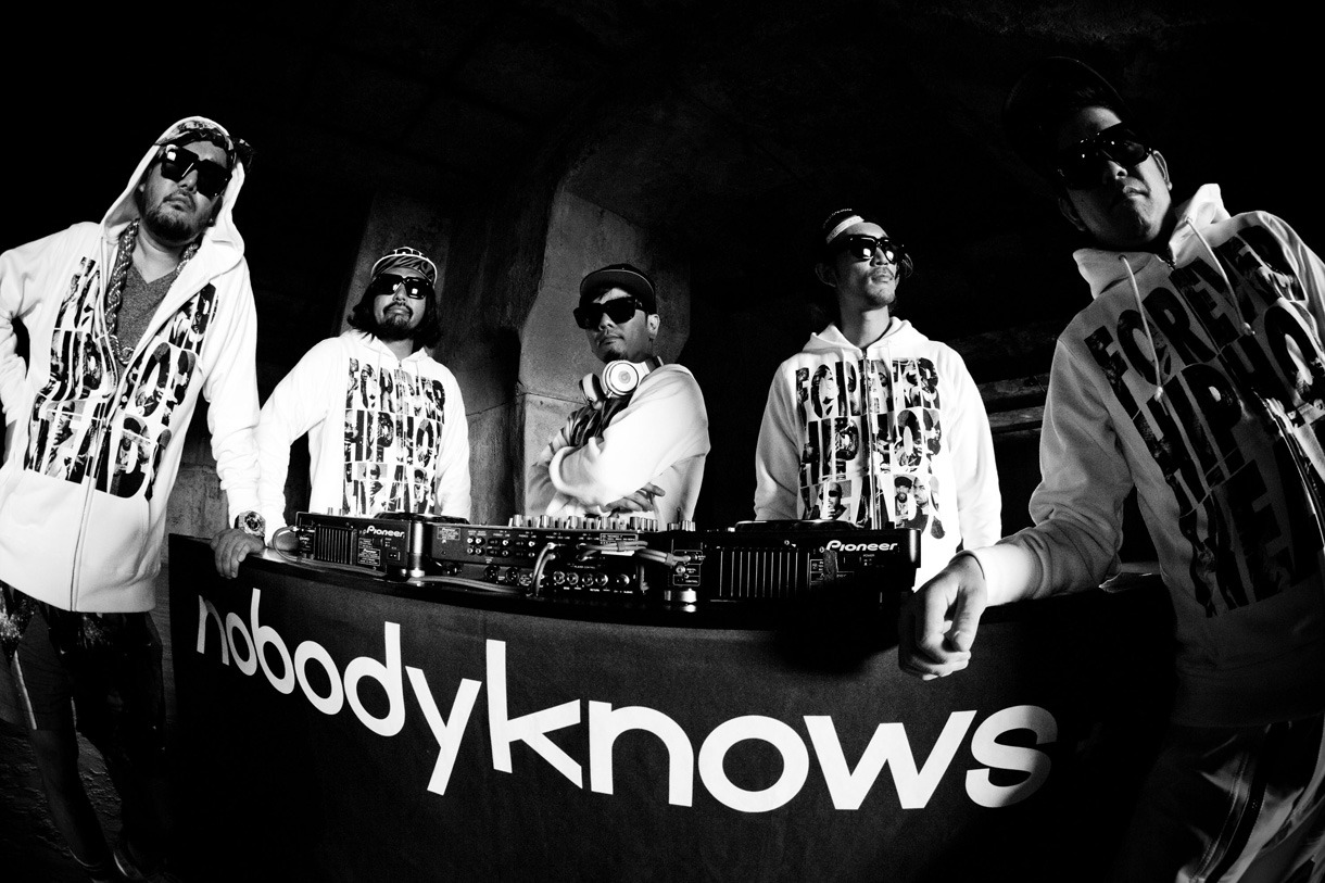 nobodyknows+