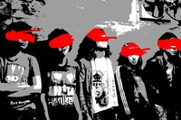 最終少女ひかさ。中央が但野正和。