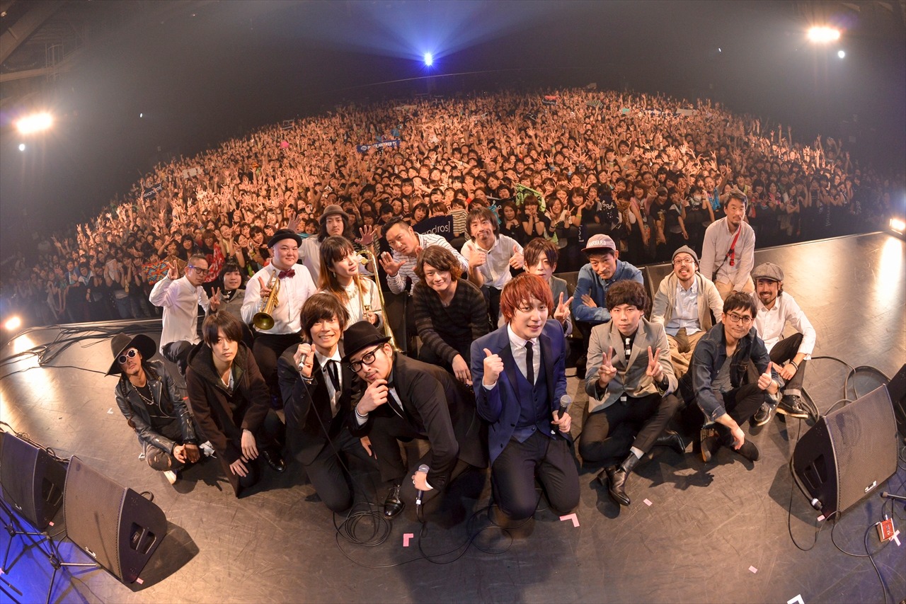 「SPACE SHOWER TV 開局25周年記念感謝祭 "NEW WORLDS, NEW PASSIONS." supported by uP!!!」出演者たち。