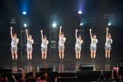 「アップアップガールズ（仮）ライブハウスツアー2014 ハイスパートキングダム」の様子。