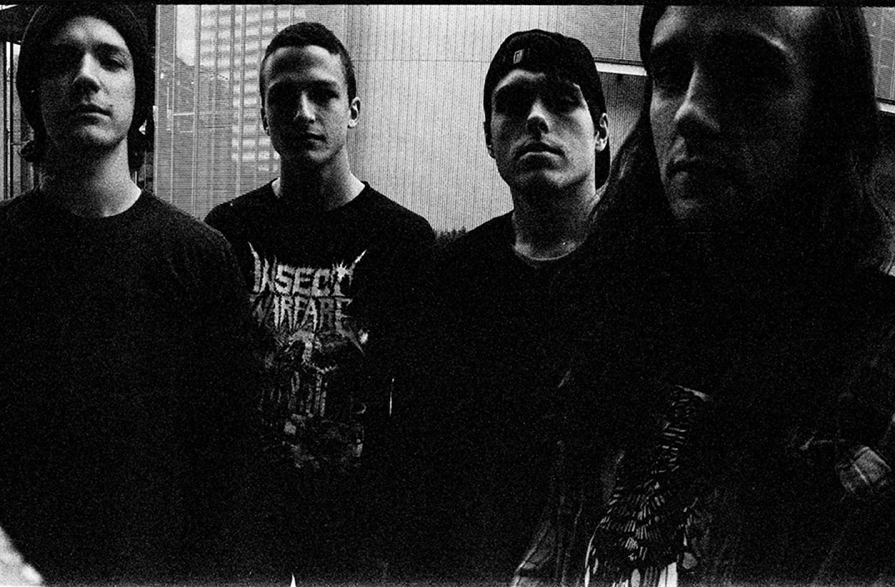 東海岸グラインドコアバンドFOHとMERZBOWが強烈コラボアルバム