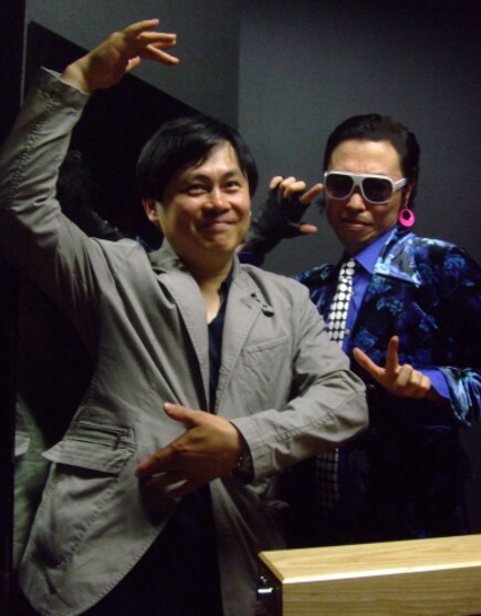 左から巻上公一（ヒカシュー）、AMI（ダンボール・バット）。