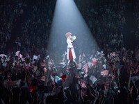 椎名林檎「林檎博'14 -年女の逆襲-」11月29日埼玉・さいたまスーパーアリーナ公演の様子。 （撮影：太田好治、中島未来）