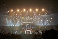 椎名林檎「林檎博'14 -年女の逆襲-」11月29日埼玉・さいたまスーパーアリーナ公演の様子。 （撮影：太田好治、中島未来）