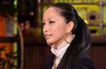 中島美嘉が「心ゆさぶれ！先輩ROCK YOU」に出演する様子。 (c)日本テレビ