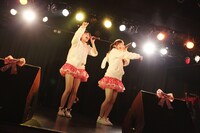 Pink rabbit（もね×みきちゅ）（撮影：後藤壮太郎）