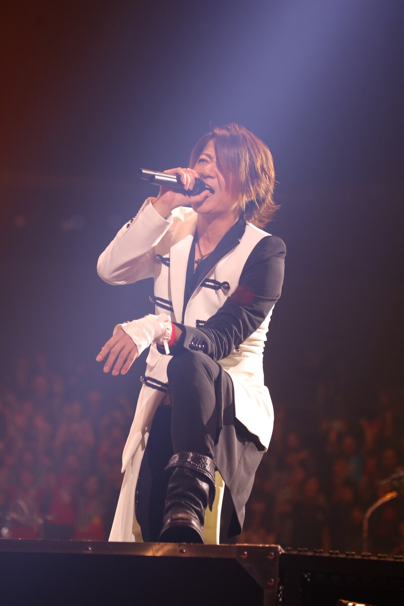 「GLAY ARENA TOUR 2014-2015 Miracle Music Hunt」埼玉・さいたまスーパーアリーナ公演の模様。（写真は12月6日のもの）