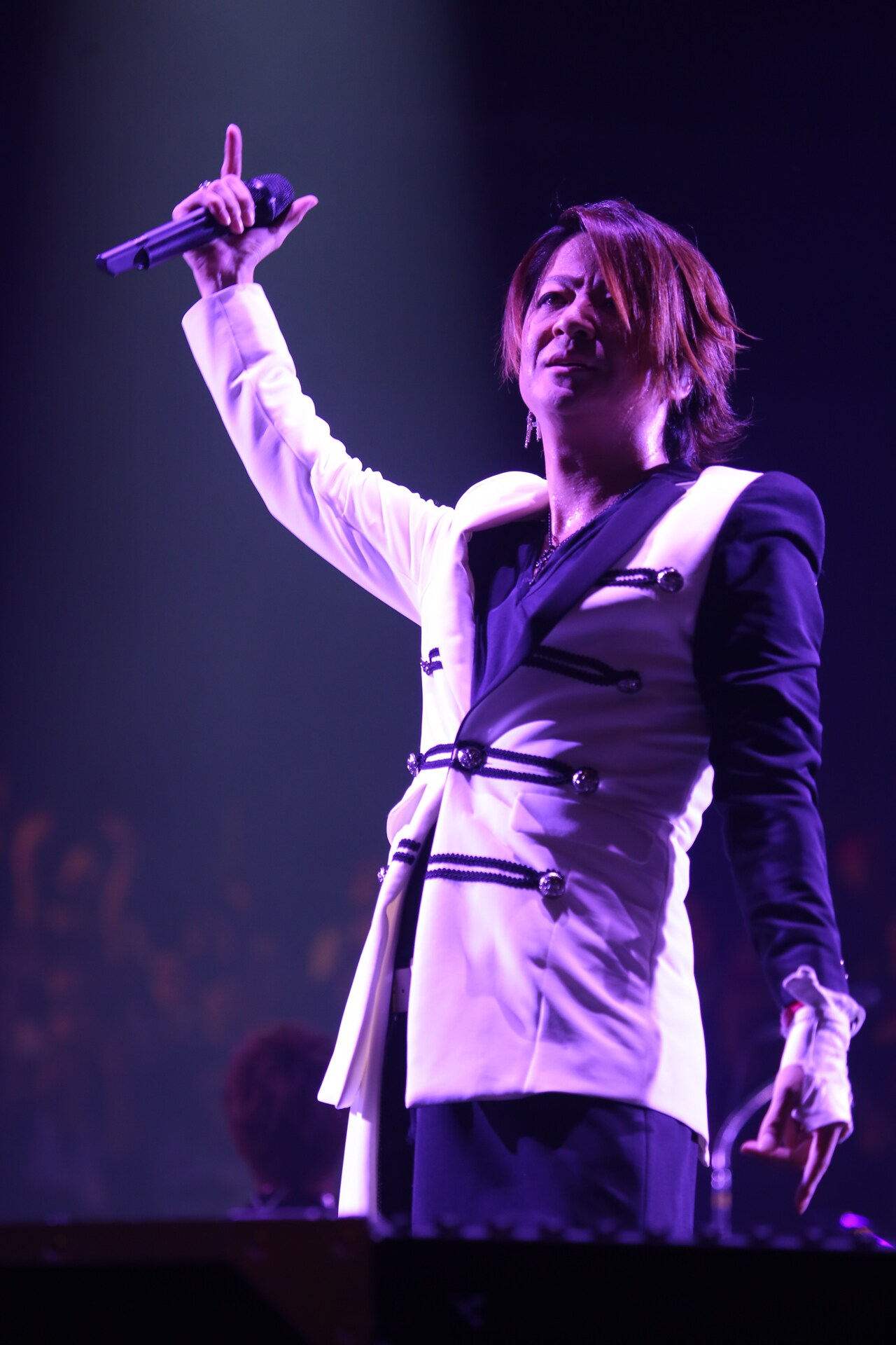 「GLAY ARENA TOUR 2014-2015 Miracle Music Hunt」埼玉・さいたまスーパーアリーナ公演の模様。（写真は12月6日のもの）