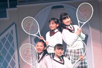 菊地最愛、水野由結、磯野莉音、山出愛子からなる一夜限りのテニス部 Pastel Wind。