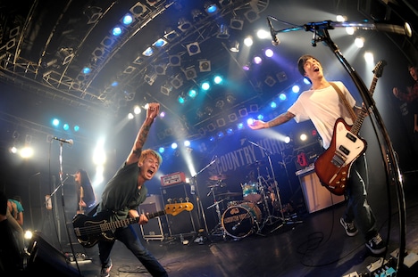 「BROTHERHOOD FEST」でのCOUNTRY YARD（撮影：半田“H.and.A”安政［Showcase］）
