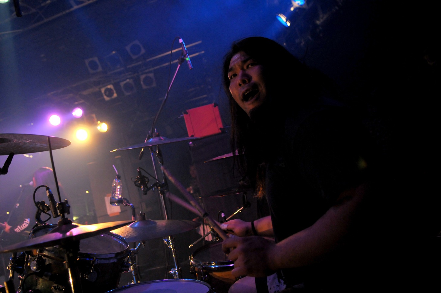 Taihei Sakagami（Dr）（撮影：半田“H.and.A”安政［Showcase］）