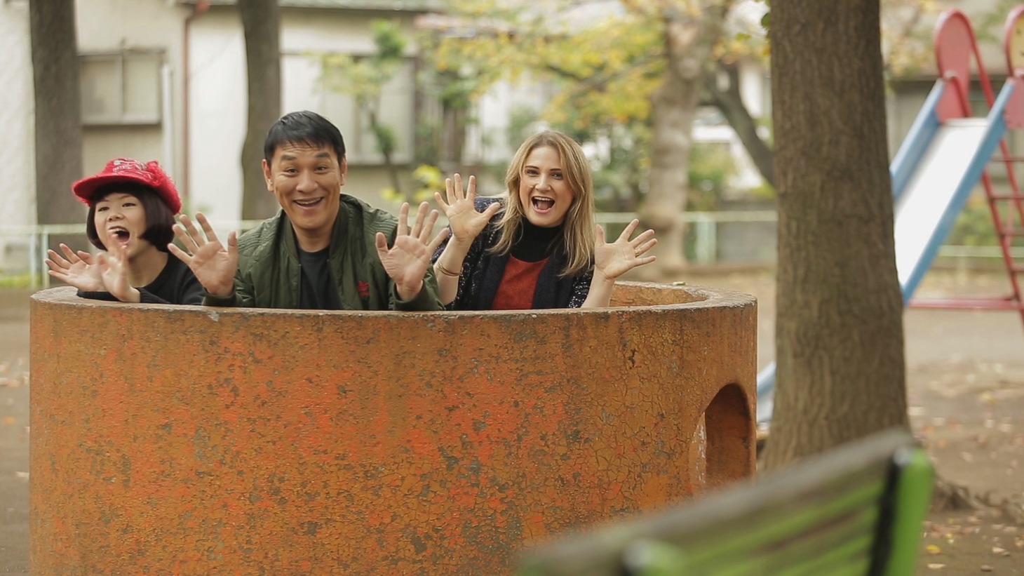 「ごちそんぐDJ」新作「世界のなべ～アゼルバイジャン編～」のワンシーン。