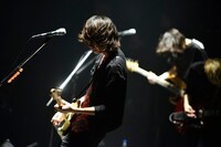 カナタタケヒロ（Vo, G） （Photo by RUI HASHIMOTO［SOUND SHOOTER & STINGRAY］）