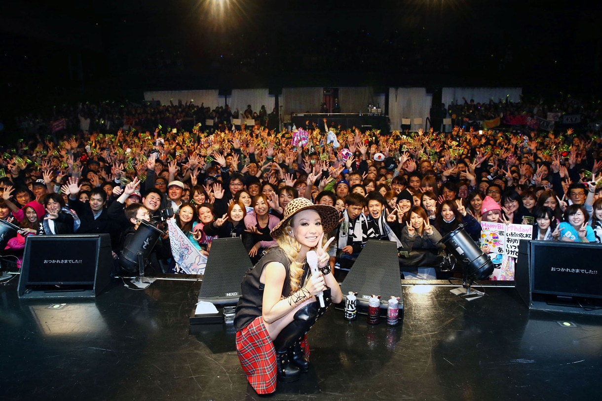 12月6日に東京・新木場STUDIO COASTにて行われたライブ「Koda Kumi 15th Anniversary First Class 2nd LIMITED LIVE」の様子。