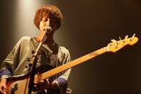 首藤義勝（撮影：河本悠貴）