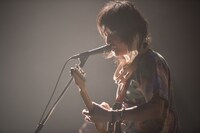 稲村太佑（G, Vo）（Photo by AZUMA Tatsuya）