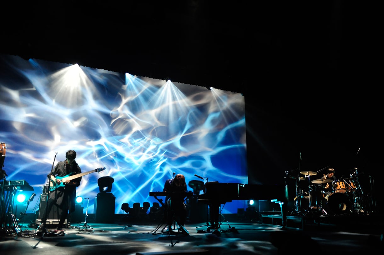 WEAVER「WEAVER "ID" TOUR 2014『Leading Ship』」渋谷公会堂公演の模様。