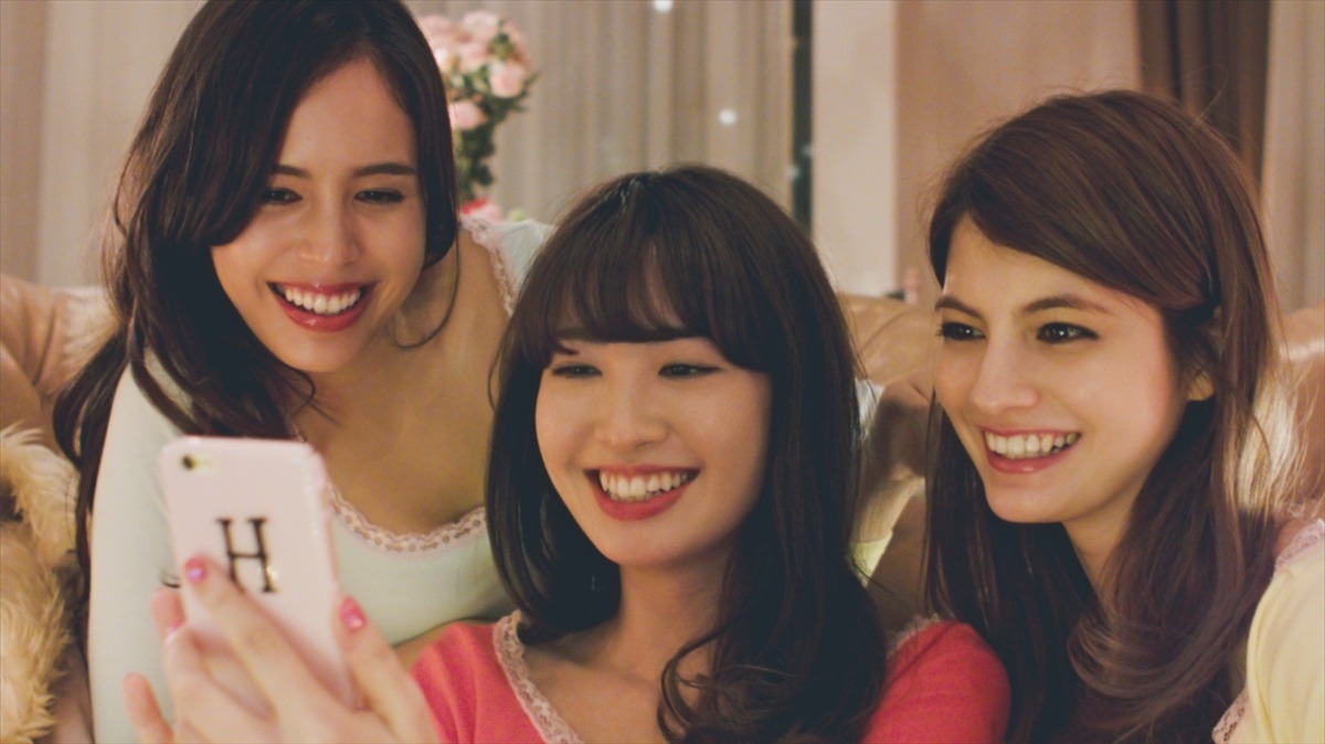 「#PJ_GIRL movie[vol.2]」のワンシーン。