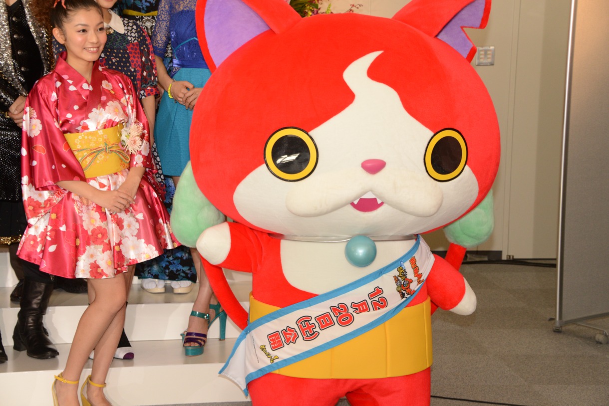 「第56回 輝く！日本レコード大賞」記者会見の様子。