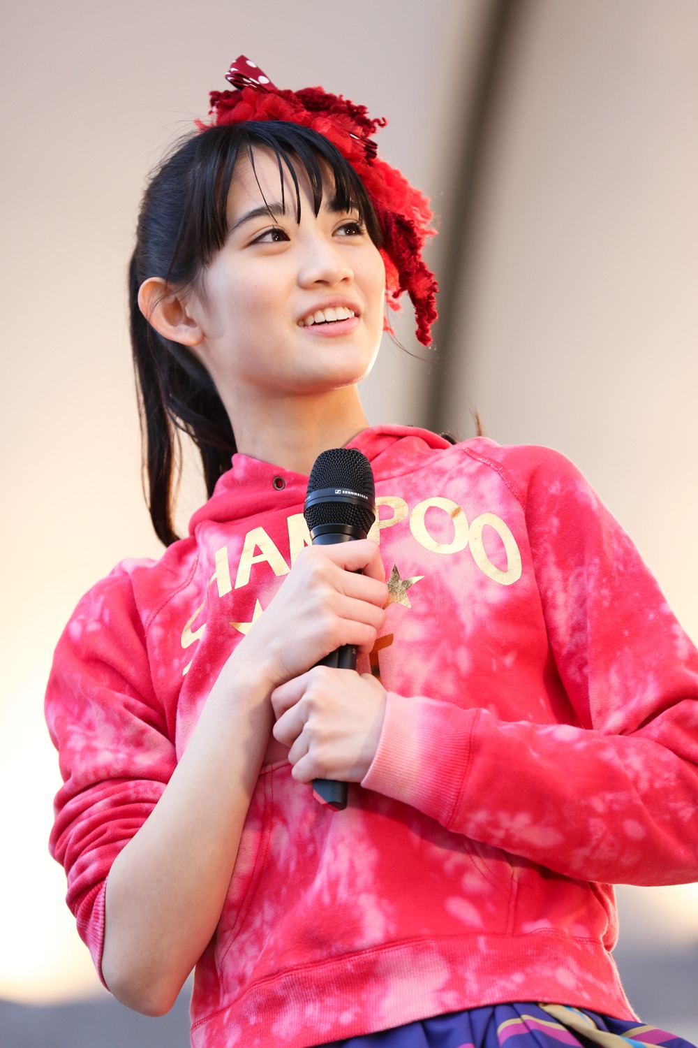 秋本帆華