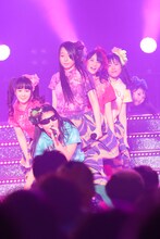 「サマラバ」を歌うチームしゃちほこ。