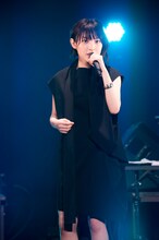 家入レオ「LEO IEIRI LIVE 12/13 ～ thanks 2014 ～」の様子。（撮影：田中聖太郎）