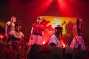 12月14日に東京・TSUTAYA O-EASTで行われたEspeciaワンマンライブの様子。
