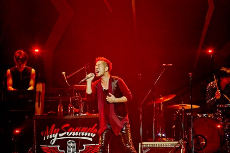 清木場俊介「ROCK&SOUL 2014 "MY SOUNDS"」12月14日公演の様子（撮影：関山一也）