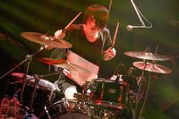 高村佳秀（Dr）（撮影：石井亜希）